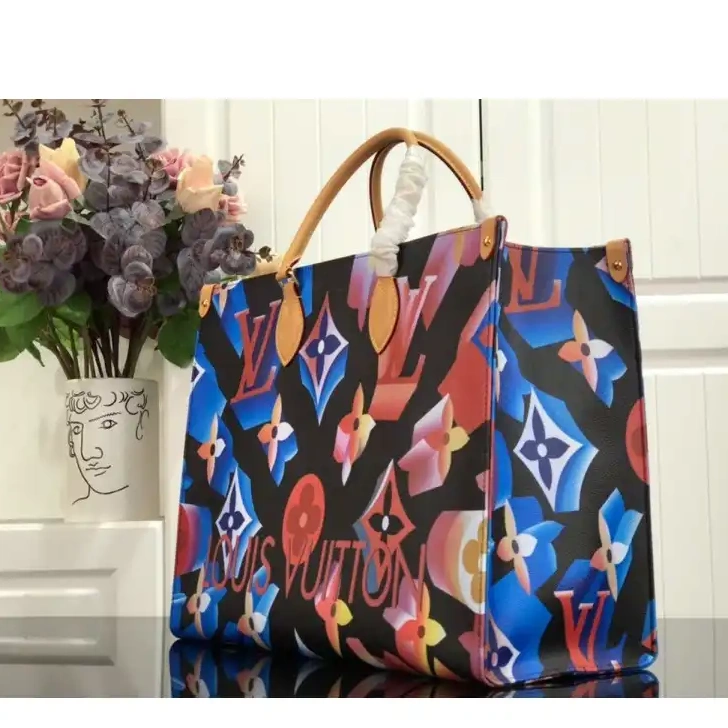 205FY0147 Bags LV 0628